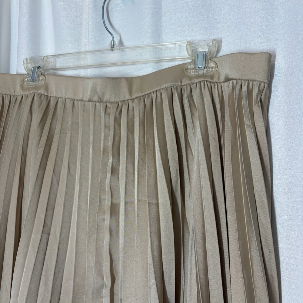 J. Crew Midi Skirt Pleated Champagne Satin Academia Holiday Cocktail Classic XL - Picture 3 of 10